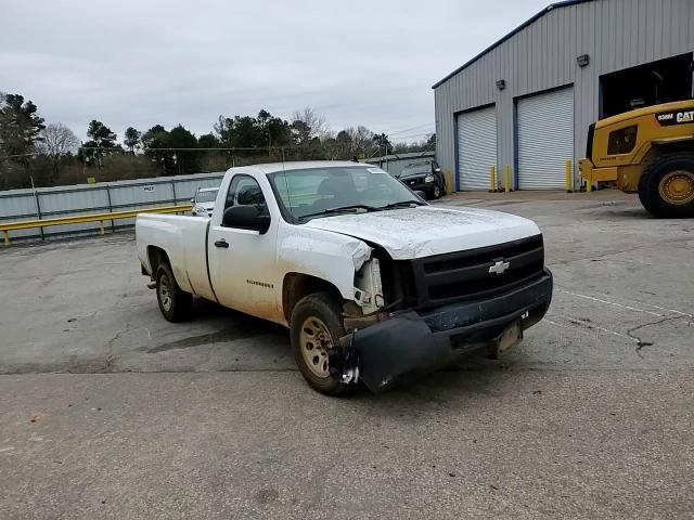 2007 Chevrolet Silverado - Image 11