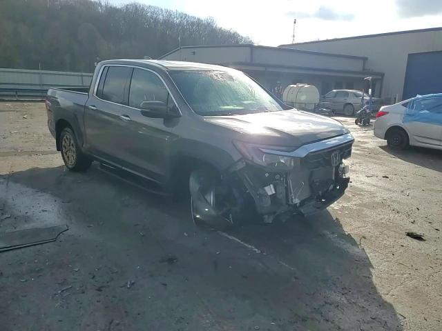 2022 Honda Ridgeline - Image 14