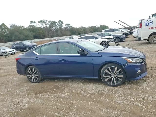2022 Nissan Altima - Image 11