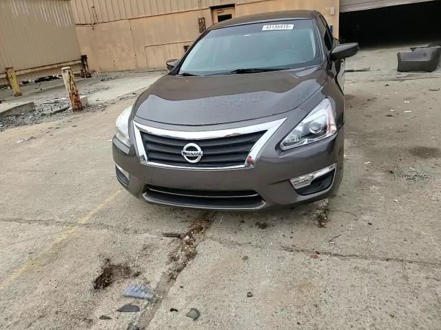 2015 Nissan Altima - Image 11