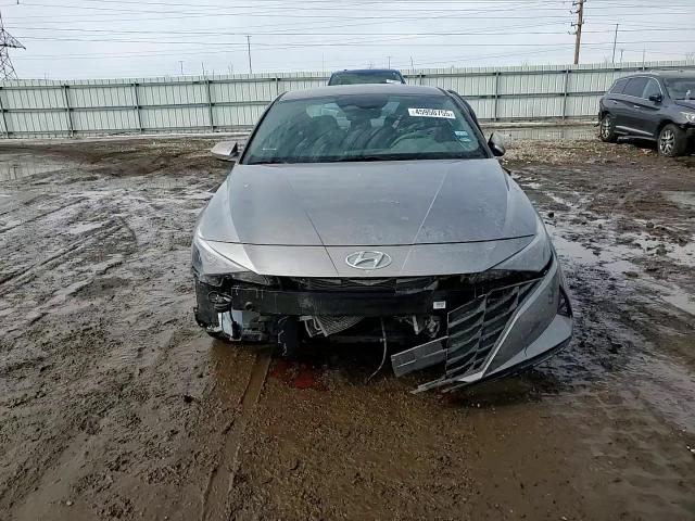 2023 Hyundai Elantra - Image 11