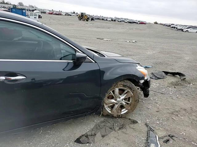 2015 Nissan Altima - Image 11