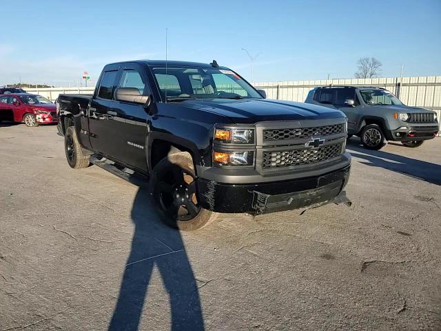 2015 Chevrolet Silverado - Image 11