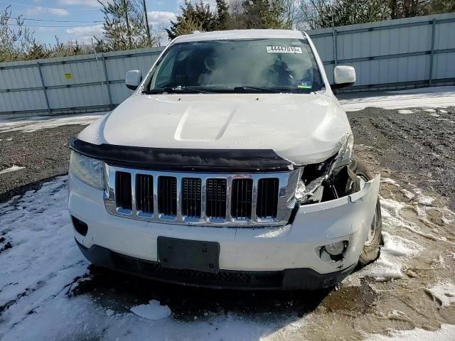 2012 Jeep Grand Cherokee - Image 11
