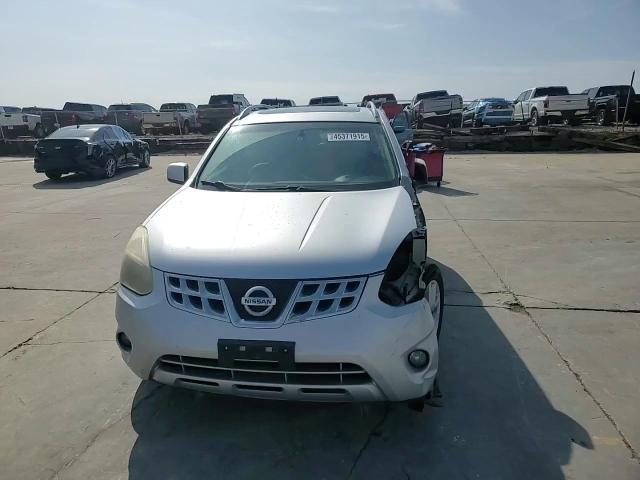 2011 Nissan Rogue - Image 12