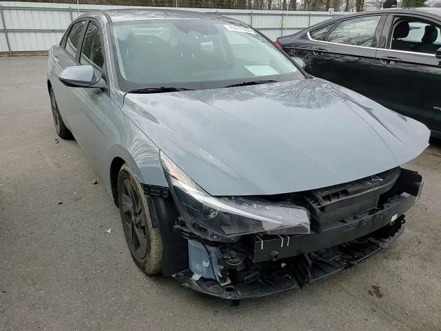 2021 Hyundai Elantra - Image 11