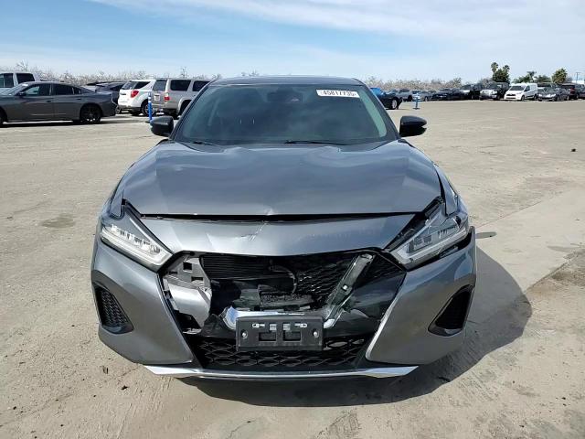 2021 Nissan Maxima - Image 10