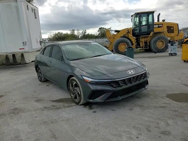 2024 Hyundai Elantra - Image 11