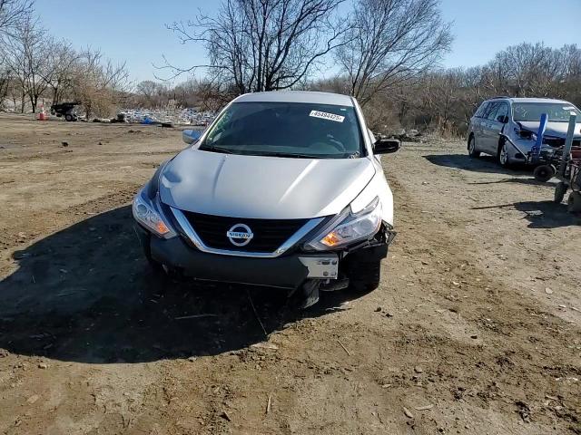 2016 Nissan Altima - Image 11