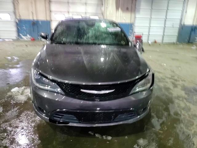 2016 Chrysler 200 - Image 13