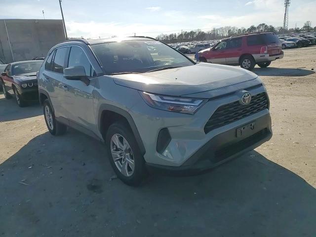 2023 Toyota RAV 4 - Image 12