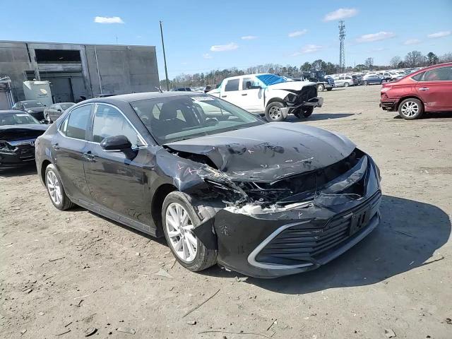 2021 Toyota Camry - Image 10