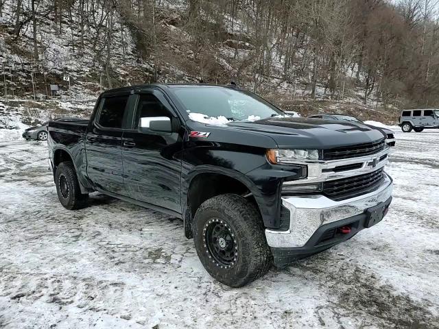 2019 Chevrolet Silverado - Image 13