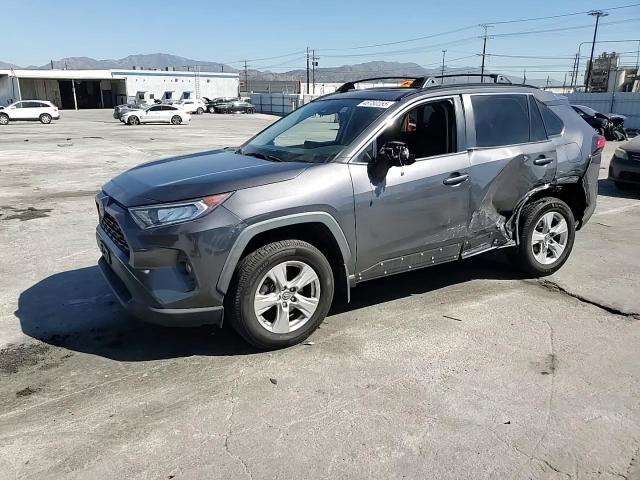 2019 Toyota RAV 4 - Image 11