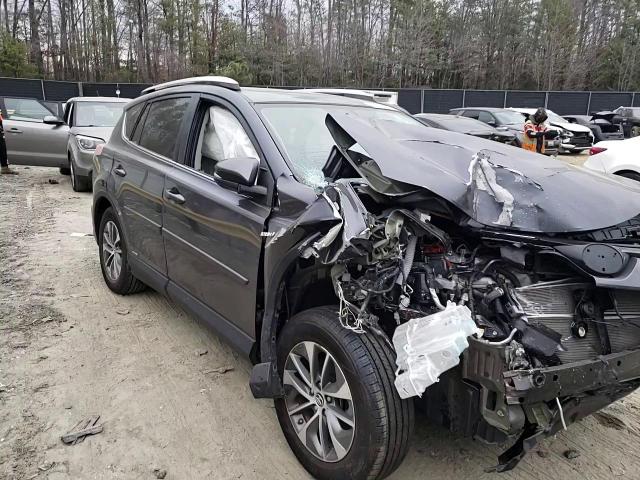 2016 Toyota RAV 4 - Image 11
