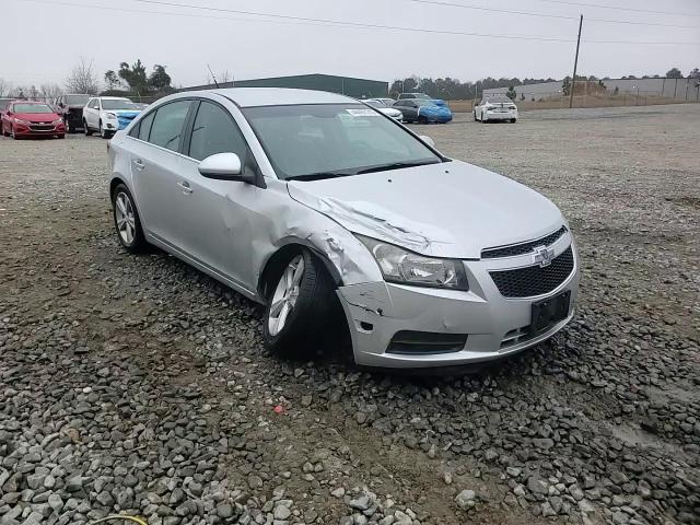 2014 Chevrolet Cruze - Image 13