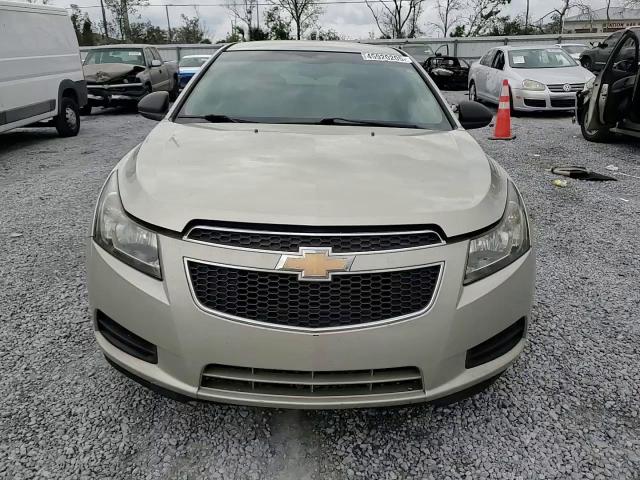 2013 Chevrolet Cruze - Image 11
