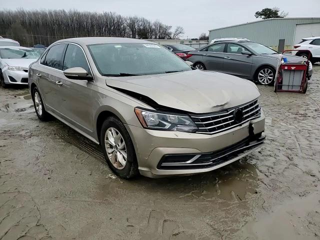 2016 Volkswagen Passat - Image 11