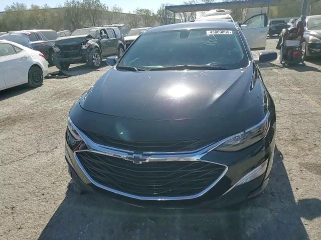 2020 Chevrolet Malibu - Image 13