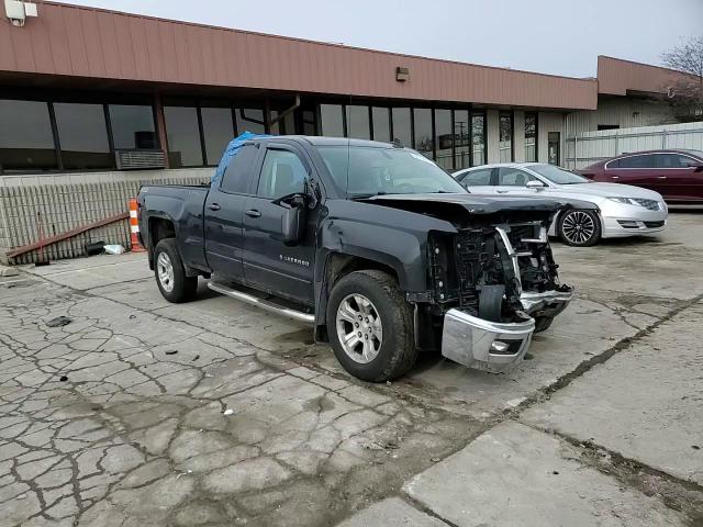 2015 Chevrolet Silverado - Image 11