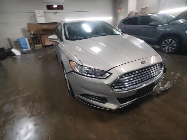 2016 Ford Fusion - Image 13