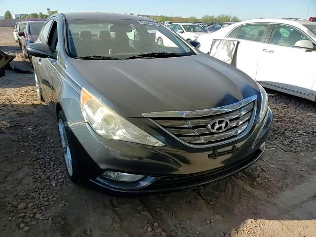 2013 Hyundai Sonata - Image 11