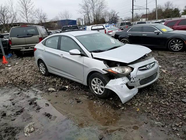2014 Hyundai Accent - Image 10