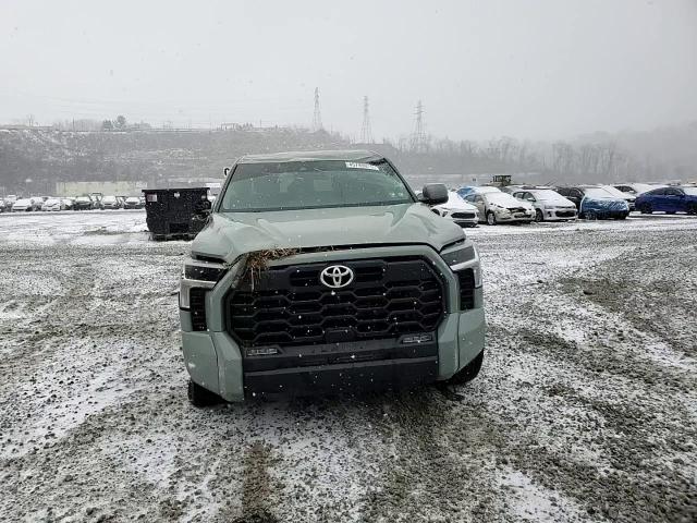 2023 Toyota Tundra - Image 10