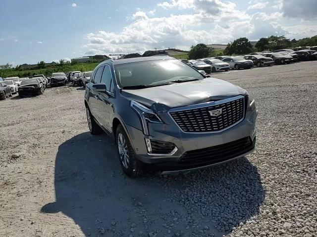 2021 Cadillac XT5 - Image 12