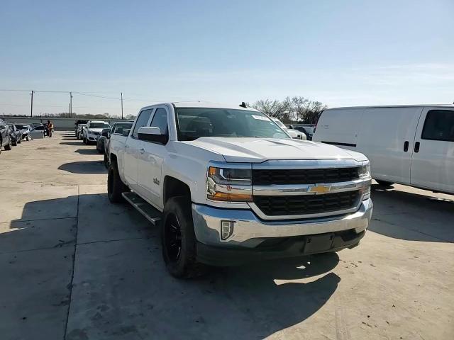 2018 Chevrolet Silverado - Image 10