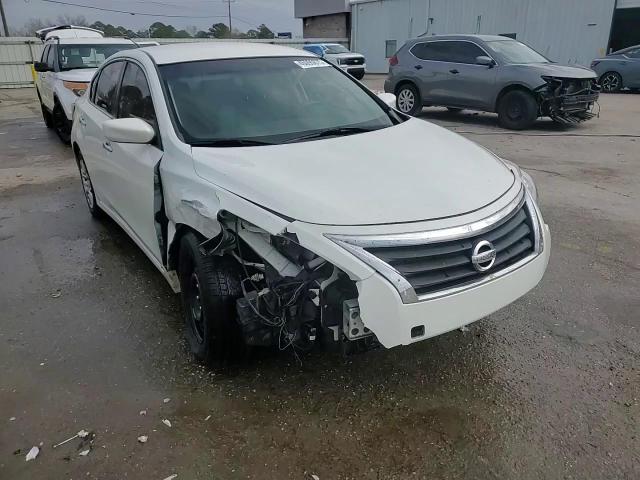 2014 Nissan Altima - Image 14