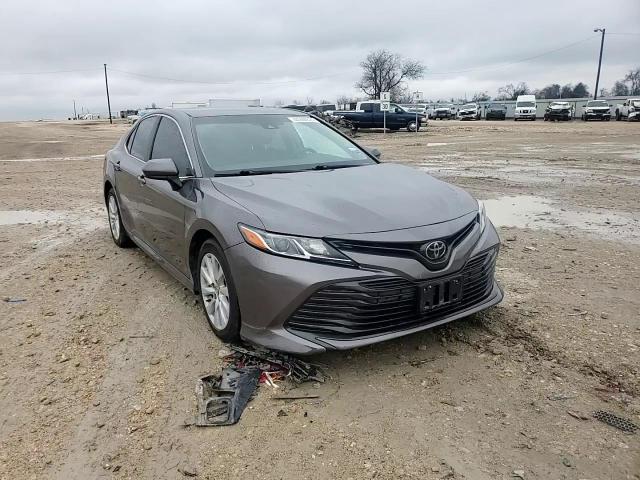 2019 Toyota Camry - Image 10