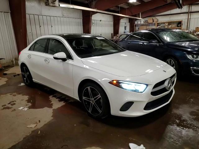 2022 Mercedes-Benz A-klasse - Image 13