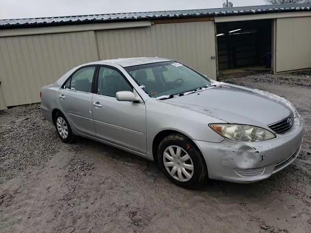 2006 Toyota Camry - Image 10