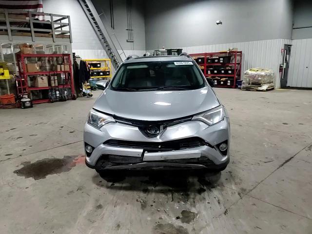 2017 Toyota RAV 4 - Image 12