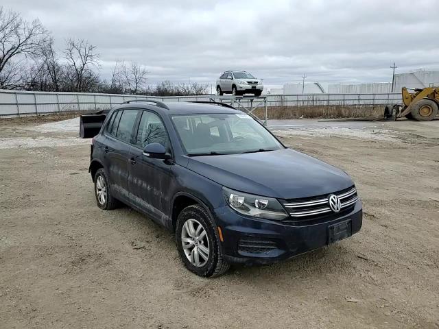 2016 Volkswagen Tiguan - Image 12