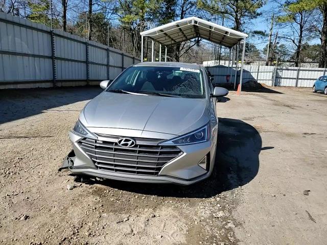2020 Hyundai Elantra - Image 13