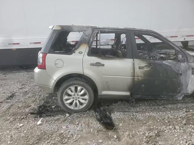 2011 Land Rover LR2 - Image 11