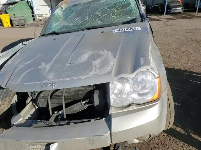 2008 Jeep Grand Cherokee - Image 12