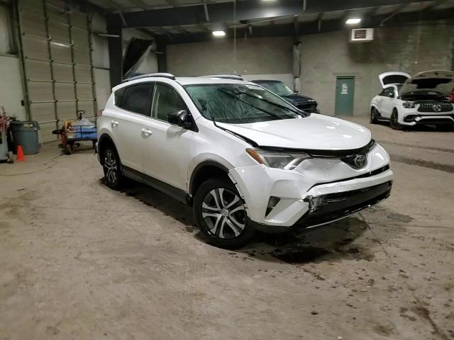 2017 Toyota RAV 4 - Image 14