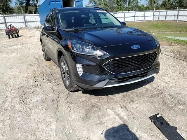 2020 Ford Escape - Image 15
