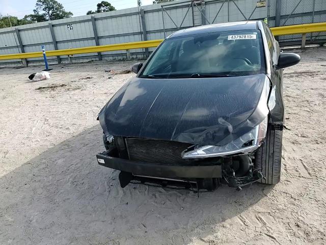 2020 Hyundai Elantra - Image 11