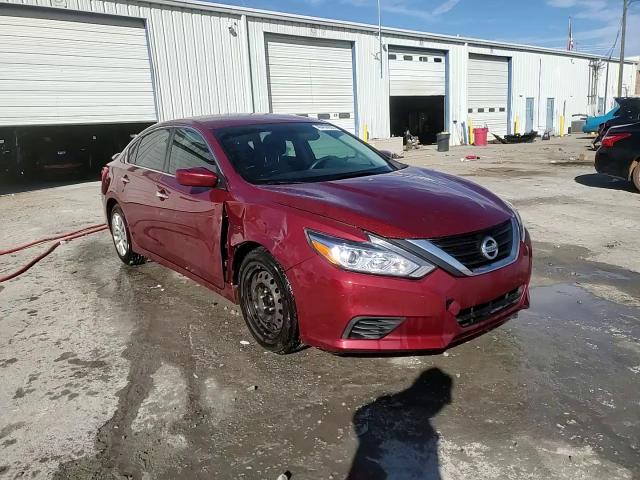2016 Nissan Altima - Image 13