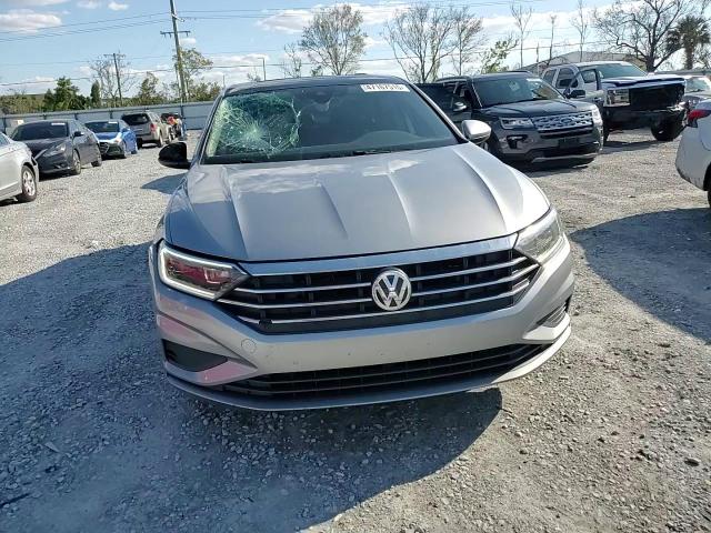2019 Volkswagen Jetta - Image 10