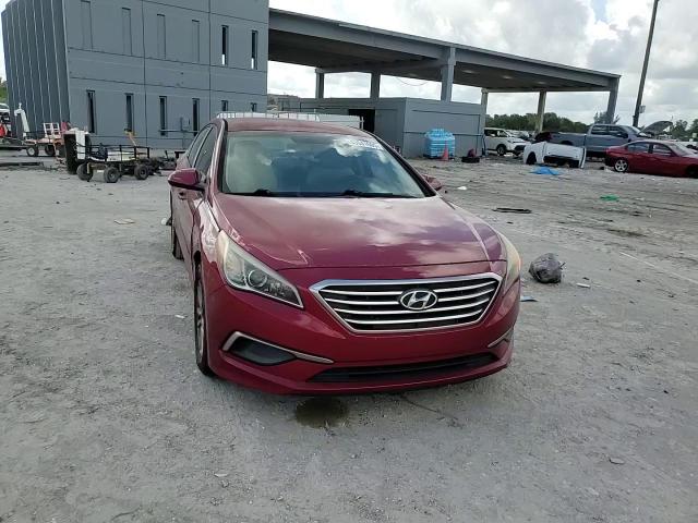 2016 Hyundai Sonata - Image 11