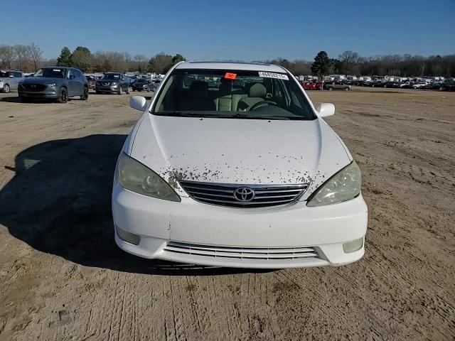 2005 Toyota Camry - Image 11