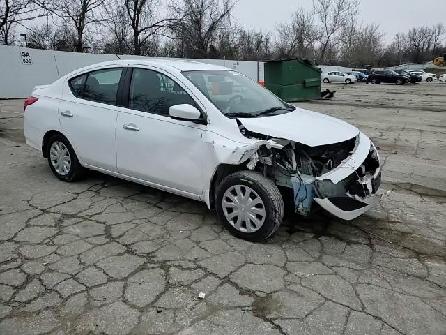 2017 Nissan Versa - Image 10
