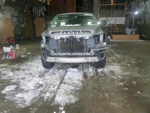 2019 Toyota Tundra - Image 10