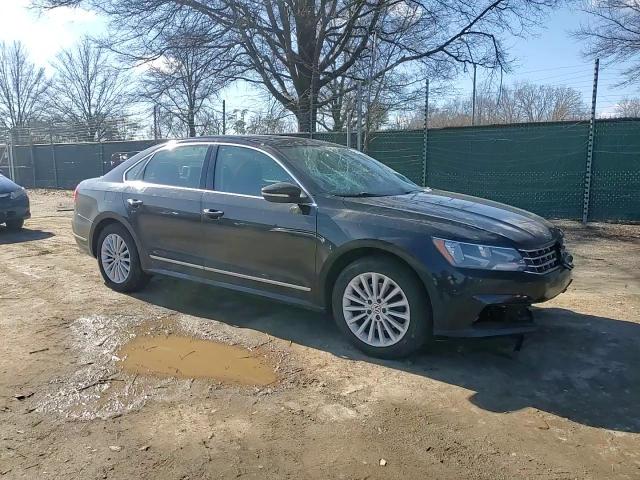 2016 Volkswagen Passat - Image 11