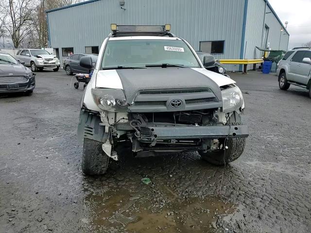 2003 Toyota 4Runner - Image 11